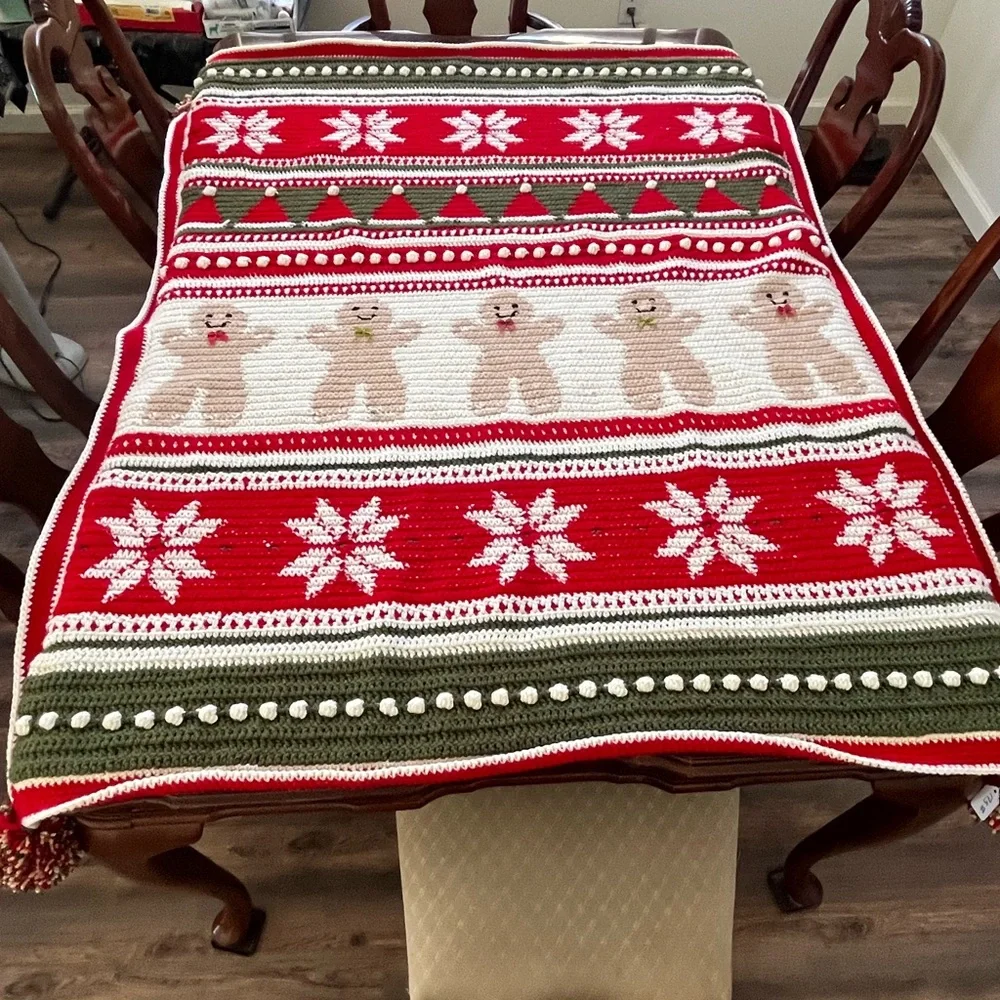 #3011 NEW Hand Crochet Holiday Throw